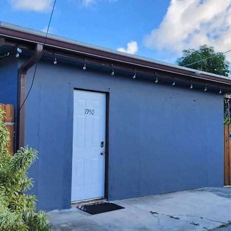 Leo Guest House Hollywood Exterior photo